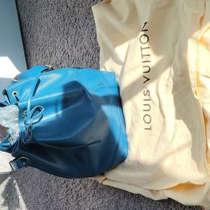 Louis Vuitton Epi Noe Toledo drawstring bag